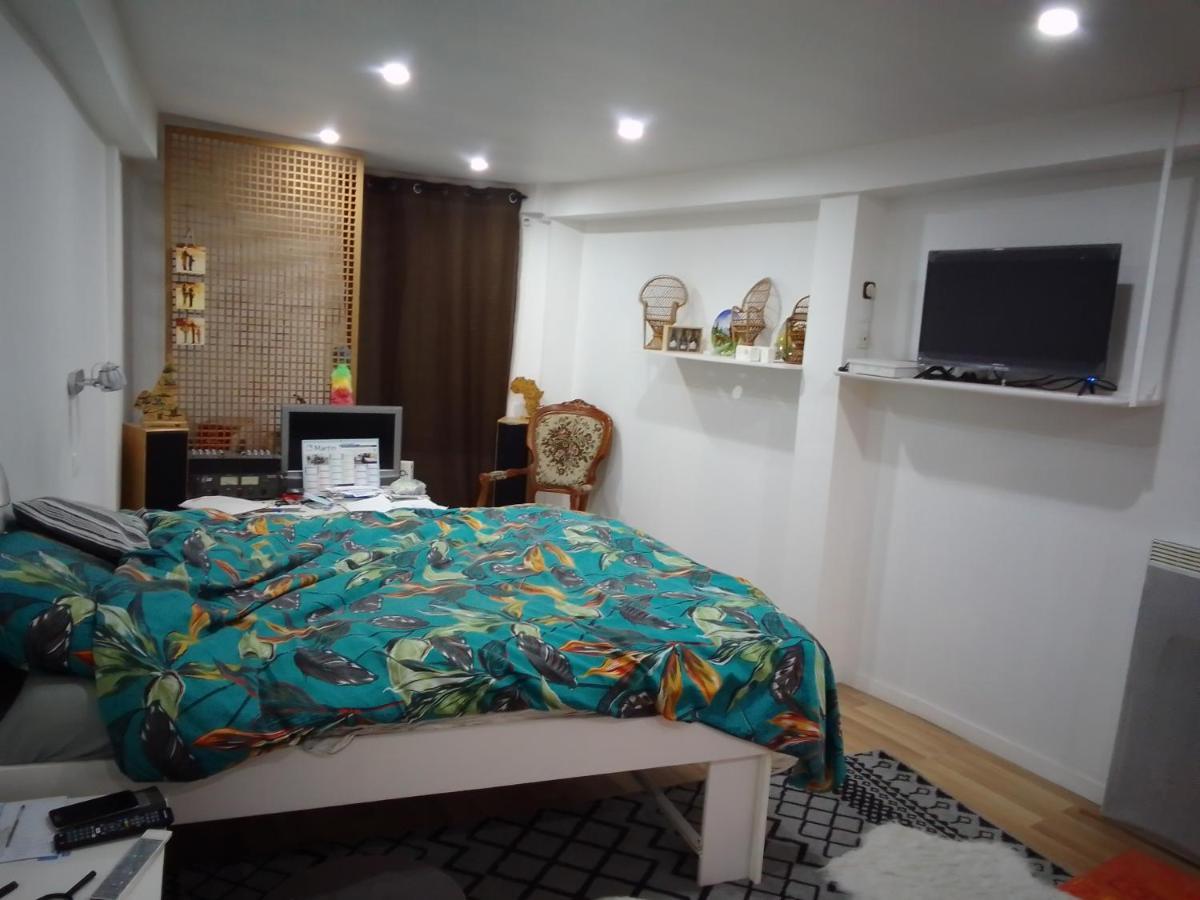 Chambre Chez L'Habitant Saint-Pierre-le-Moûtier Exteriör bild